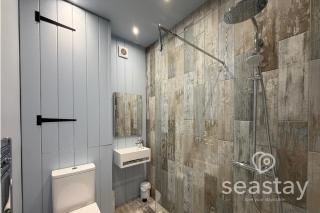 Beach Lookout Direct Access to Viking Bay Sleeps 4 - 2