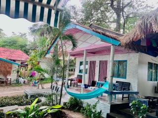 Benny beachhouse hostel - 5