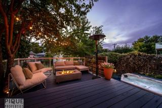 Hidden Gem Home-HotTub-Firetable-King Bed-BBQ -Deck - 6