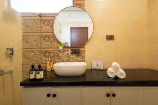 ELIVAAS Lush Haven 4 BHK Villa Private Pool, Terrace & Landscaped Garden - 3