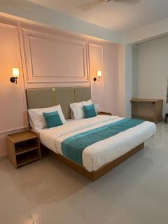 Triple A By Hotel Ashiyana - 7