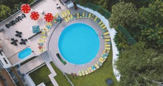Sputnik Hotel Batumi - 8