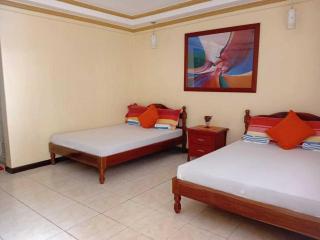 Townhouse Sentosa Elenita Private Resort - 6