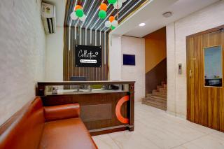 Super OYO Collection O BHU Road Varanasi Formerly Hotel Swarna Banquet - 7