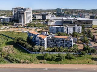 Lux Living at Menlyn Place - 8