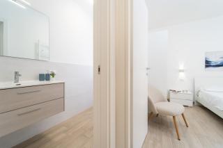 Hestia Luxury Garden Suite -Jacuzzi Near Beach - 1