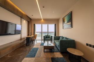 Best Western Plus Bay Hills - 2