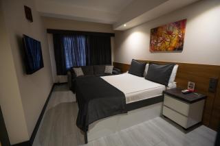 Devin Otel - 5