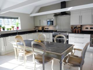 5 Bed in Hurst Green oc-46916 - 2