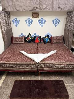Welcome to Royal Marwadi stay - 0