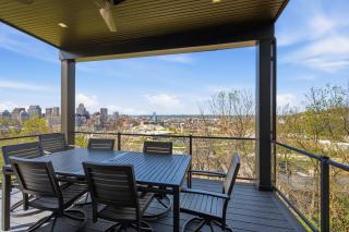 Skyline Views, Mt Adams, 4BR, Sleeps 10 - 7