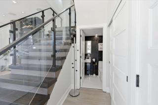 Skyline Views, Mt Adams, 4BR, Sleeps 10 - 1