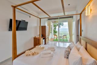 Saffron Skies Kandy Boutique Hideaway with Infinity Pool - 3