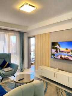 Royal essence apartment with swimming pool ,ample parking ,fully equipped gym, child playground and amazing scenic city view - 5