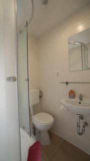 Berl Inn - 2