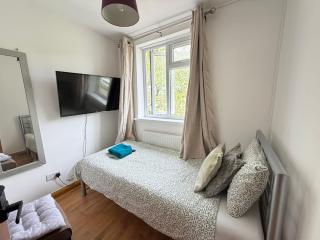 F3 Cosy Single Room (Sandycroft Guest House) - 2