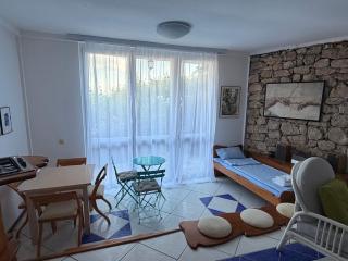 Ohrid Old Town Lake View Apartment - 3