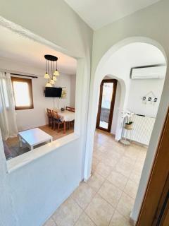 Quiet Panoramic Sea View Home -Large Balcony - 1
