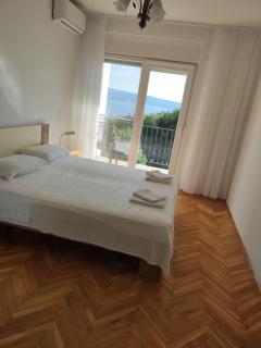 Apartment with 2 balconies and sea view - 1