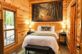 Luxury Cabin with Sauna Hot Tub PS5 and Arcade - 9