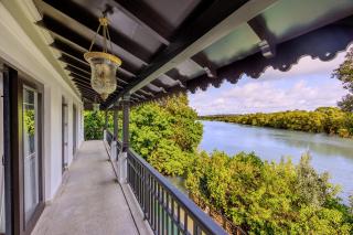 ELIVAAS Villa Seine Indo-Portuguese 3-BHK villa with a Kid's Room, Private pool Near Candolim Beach - 7