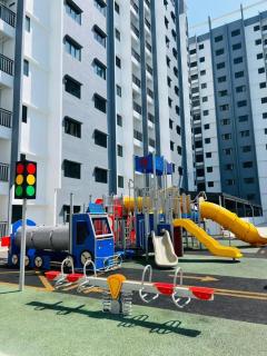 Sunset View - Klebang Melaka - PS5 Gaming - Netflix - Pool - 3BR - 10Pax - 4