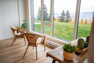 Chic Condo - Stunning View & Quiet - 5