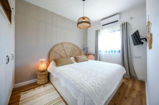 Authentic Beachfront Apartment - 2