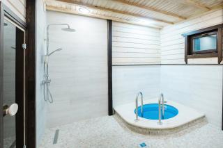 Galant Hotel - Truskavets - 3