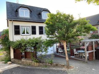 Ferienwohnungen Eifelstuben mit Charme - am See, nahe Burg - 9