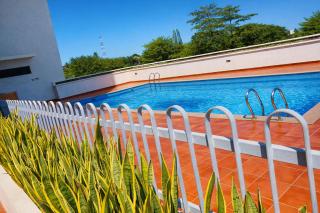 Luxury Furnished 3BR Oasis Apartment with Partial Sea View - 1