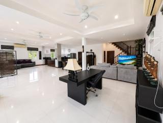 Villa Alix - Private Pool & Panoramic Views - 5 Min to Kamala Beach - 8