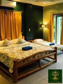 Vista Verde, Family Living - 1