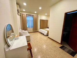 Lalin Pool Villa - 5 mins to Central Festival - Private 4BR Pool Villa for 10 - 2