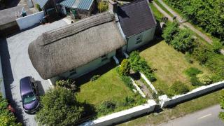 The Thatched Cottage - 2
