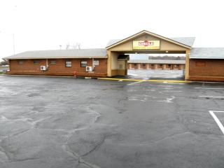 Circle Motor Lodge - 0