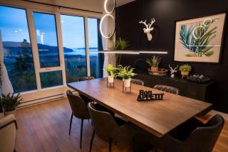 206 - Bright Modern Condo - Pool and River View - 9
