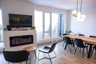 210 - Chic Escape - View & Comfort with Pool - 3