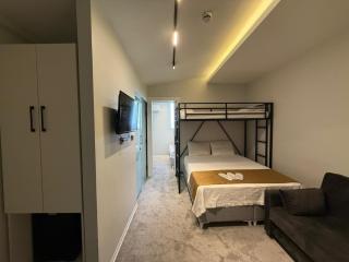 The Istanbul Holiday Hotel - 9