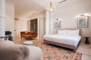 Grand Sea-View Heritage Apartment in Balluta Bay - 5