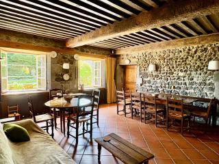 Maison de caractère au cœur des volcans d'Auvergne - Gelles - 2