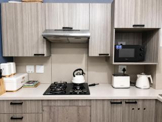 Modern Farmhouse Apartment - Near OR Tambo Airport - 2