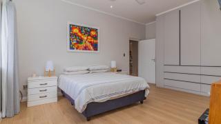 Robin Retreat - Luxury 3 Bedroom Villa by Back In Town - Hermanus Rentals - 4