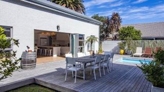 Robin Retreat - Luxury 3 Bedroom Villa by Back In Town - Hermanus Rentals - 6