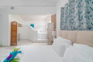 Mon Petit Paradis, Sea view, terrace & beach - 2