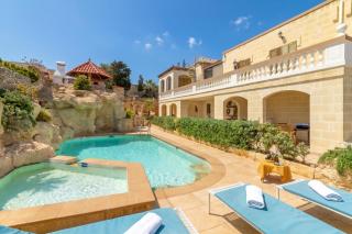 Villa & Pool Apartments in Mellieha Bay - 1