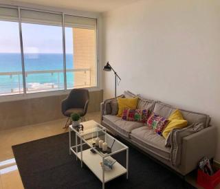 3BR Beachfront Apt w Amazing Sea View l Mamad - 4