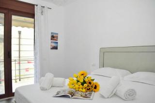 Lalzit Bay Dream Villa - Happy Rentals - 1