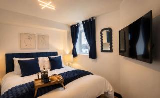 Deluxe fully Kitted 2 King Room Apt with Sofa Bed - 9