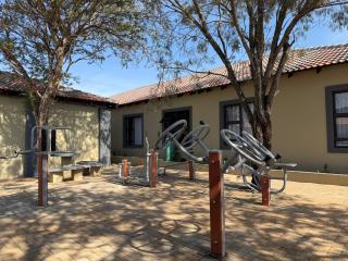 Northam Square Mine Contractor Accommodation - 2